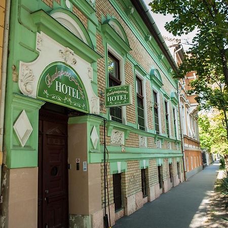 Budapest Garden Hotel Exteriör bild